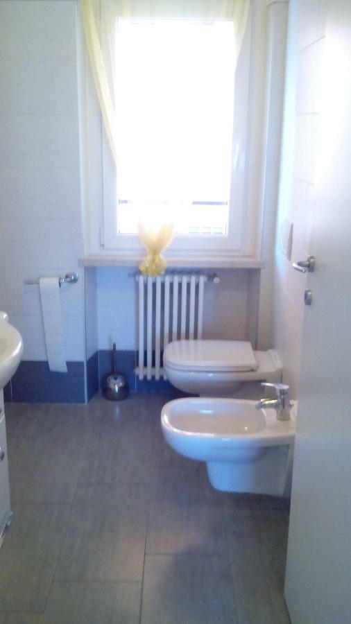 Giulietta E Romeo Bed & Breakfast Peschiera del Garda Bagian luar foto