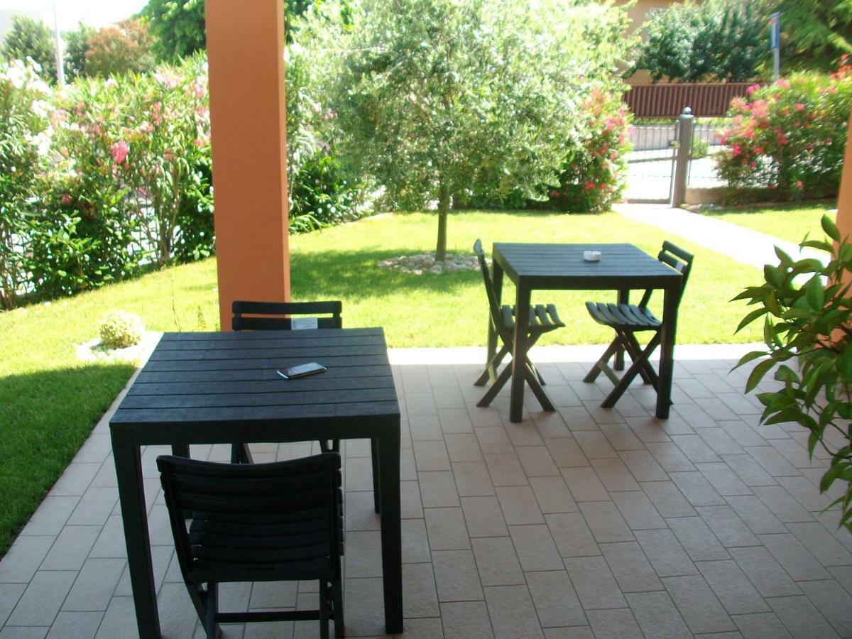 Giulietta E Romeo Bed & Breakfast Peschiera del Garda Bagian luar foto