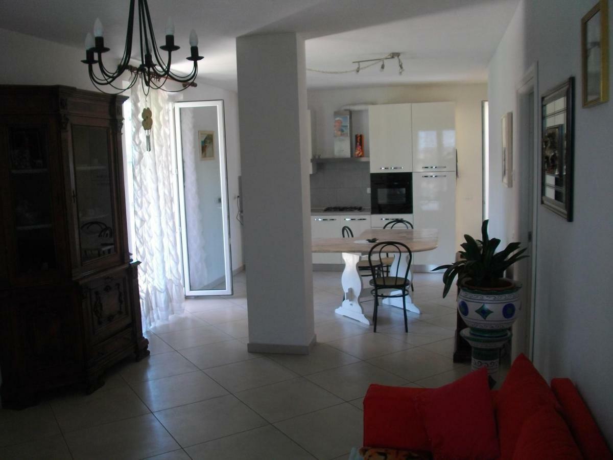 Giulietta E Romeo Bed & Breakfast Peschiera del Garda Bagian luar foto