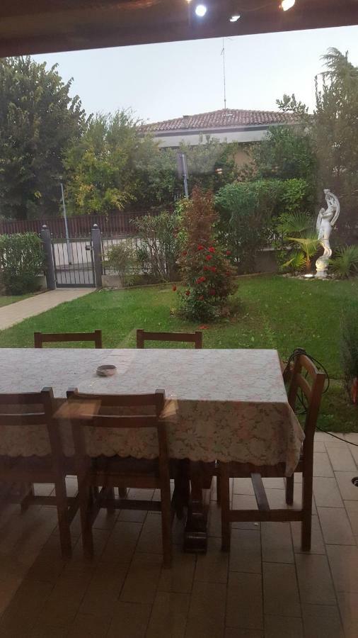 Giulietta E Romeo Bed & Breakfast Peschiera del Garda Bagian luar foto